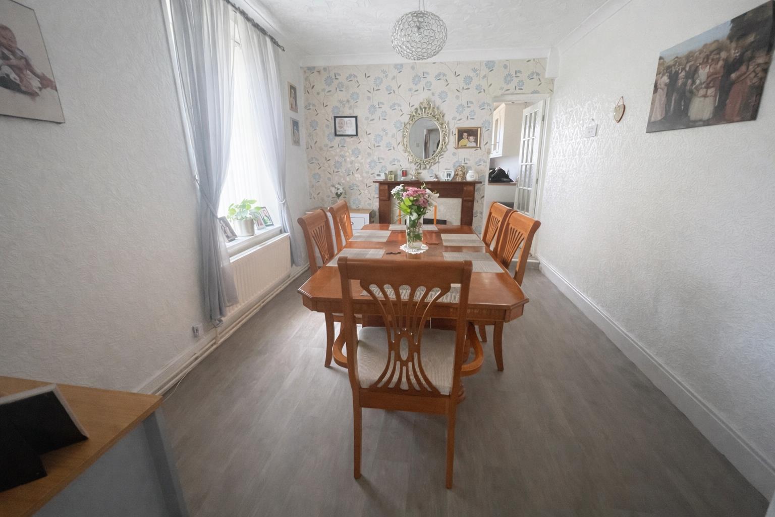 Tyn Y Bonau Road, Pontarddulais, Swansea, SA4 8RZ